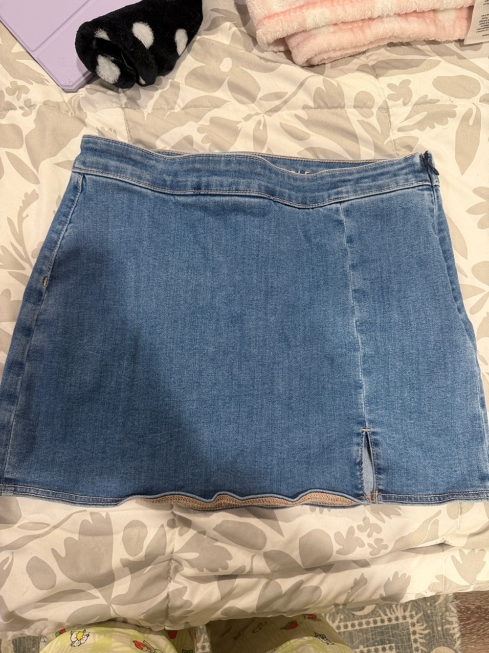 American Eagle Outfitters Light Blue Denim High Rise Mini Skirt with Front Slit